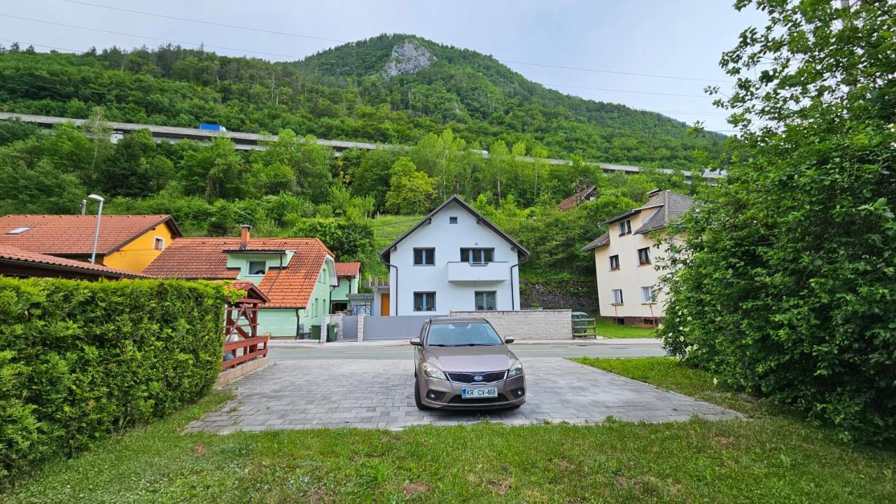 Apartma Sava-Stol Jesenice Exteriér fotografie